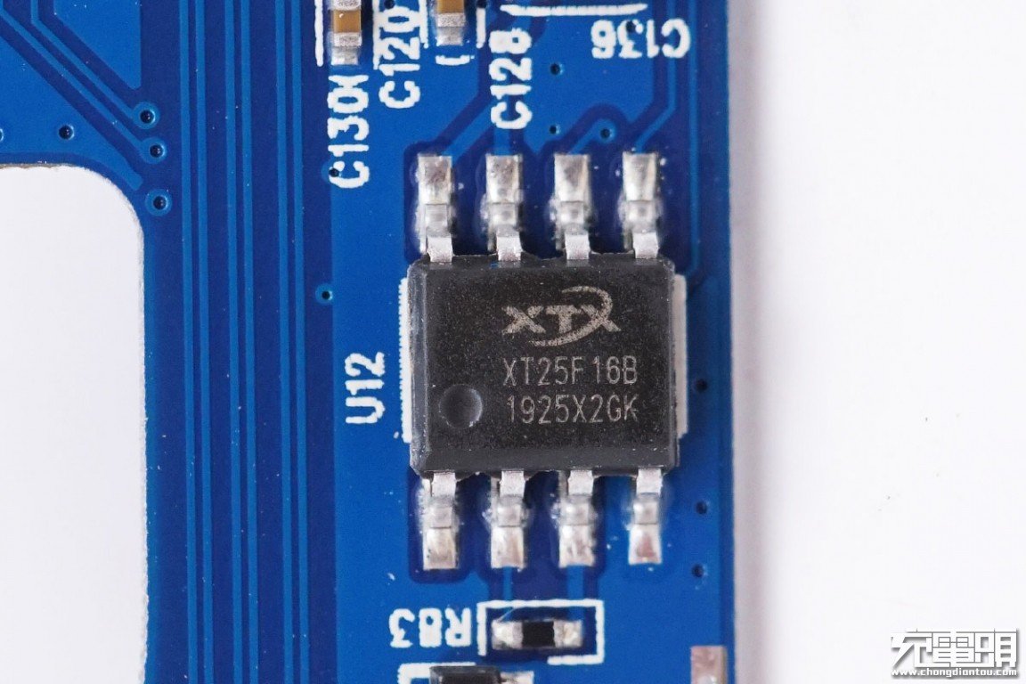 拆解报告:UGREEN绿联USB-C多功能拓展坞|USB|芯片_新浪新闻