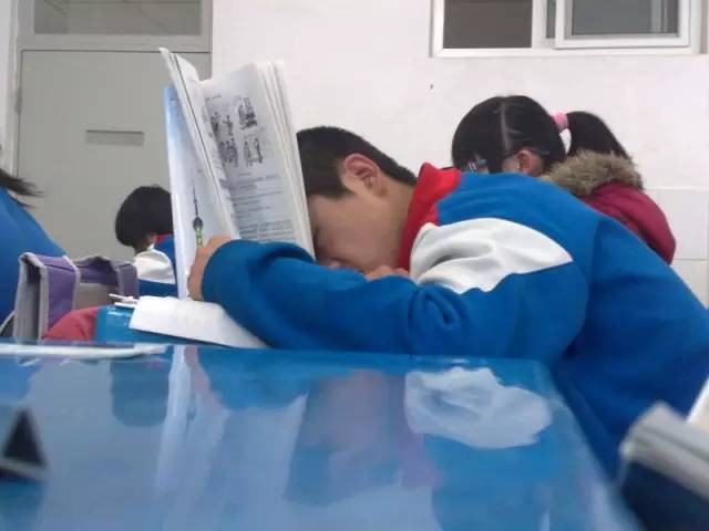 孩子的缺点家长感觉不爽,其实完全没有必要|家长|老师|听讲_新浪新闻