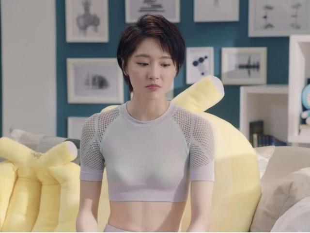 《爱情公寓5》当大力穿吊带裙上挖掘机,才知道张伟为啥喜欢她!