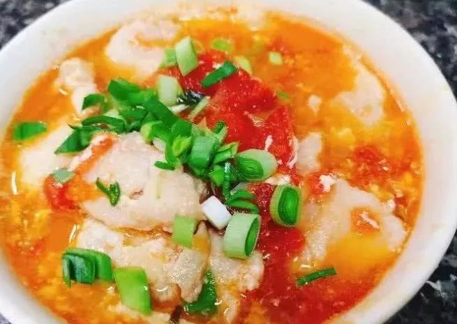 大叔炖的番茄巴沙鱼,细嫩爽滑,酸爽开胃,口口是肉,小孩能吃!