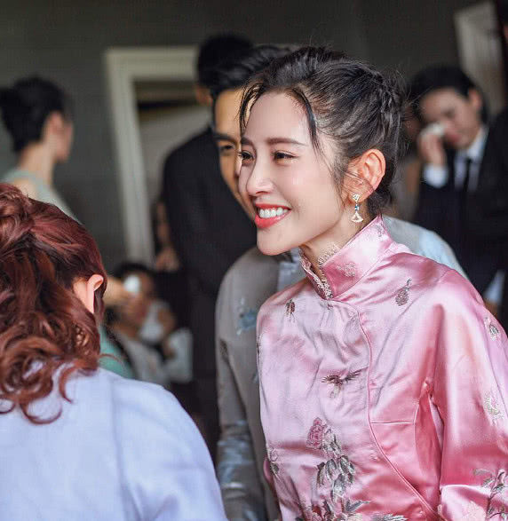 唐嫣唐艺昕杨蓉未ps照片,真实容颜无变化,网友心动