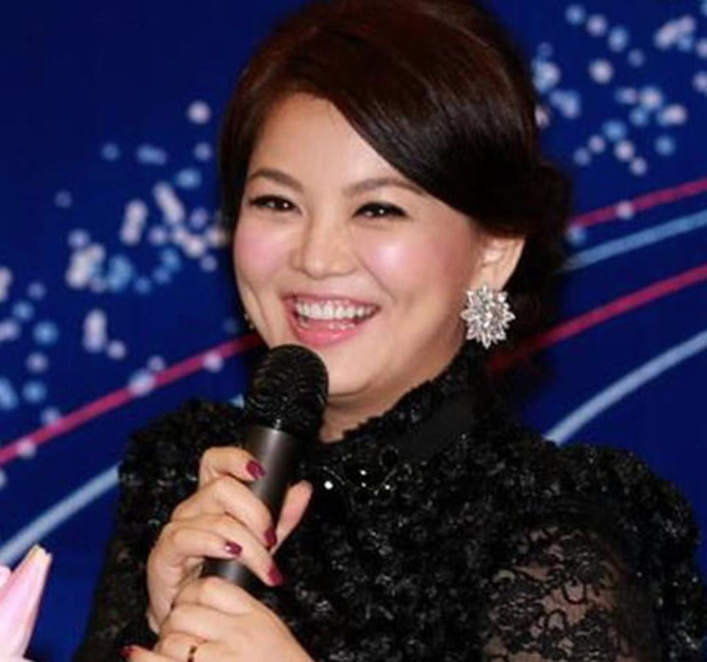 42岁李湘遇到42岁大S，土豪和豪门，有些不同！|李湘|大S|土豪_新浪新闻