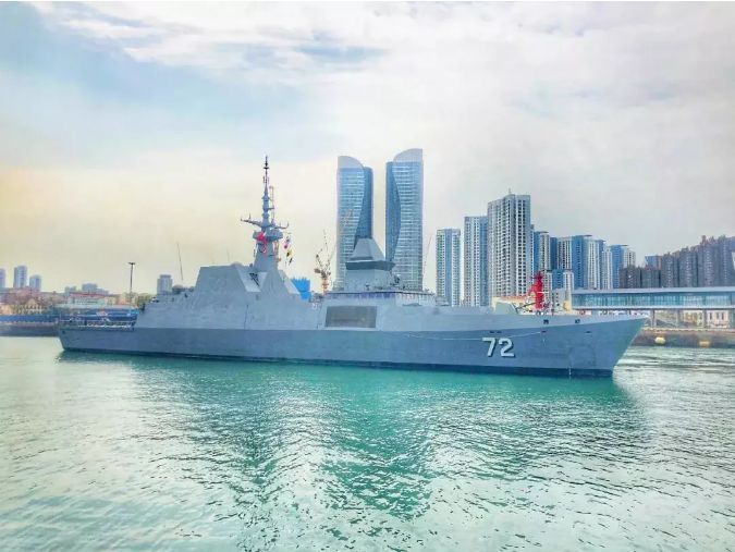 人民海军!生日快乐!