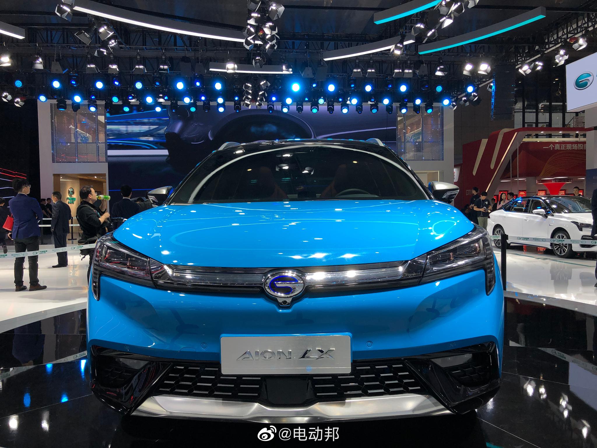 广汽新能源推出了旗下aion系列的首款纯电动suvaionlx