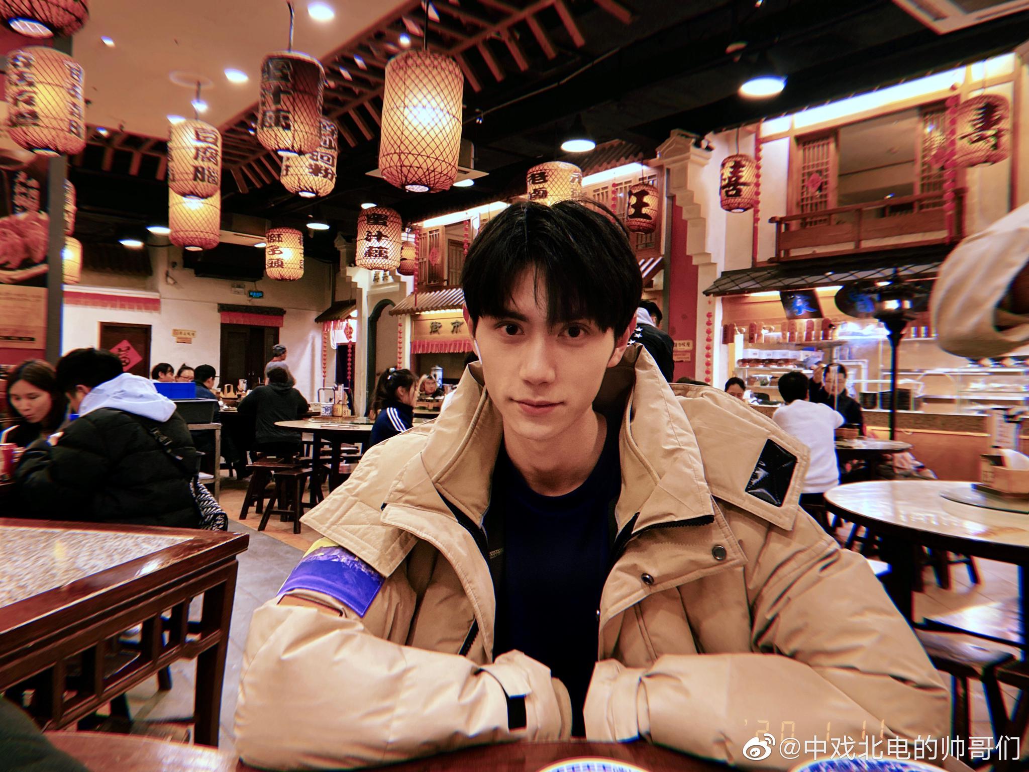 2020年表演类艺考生,来自山东,山东省作为艺考大省,我发现也是帅哥