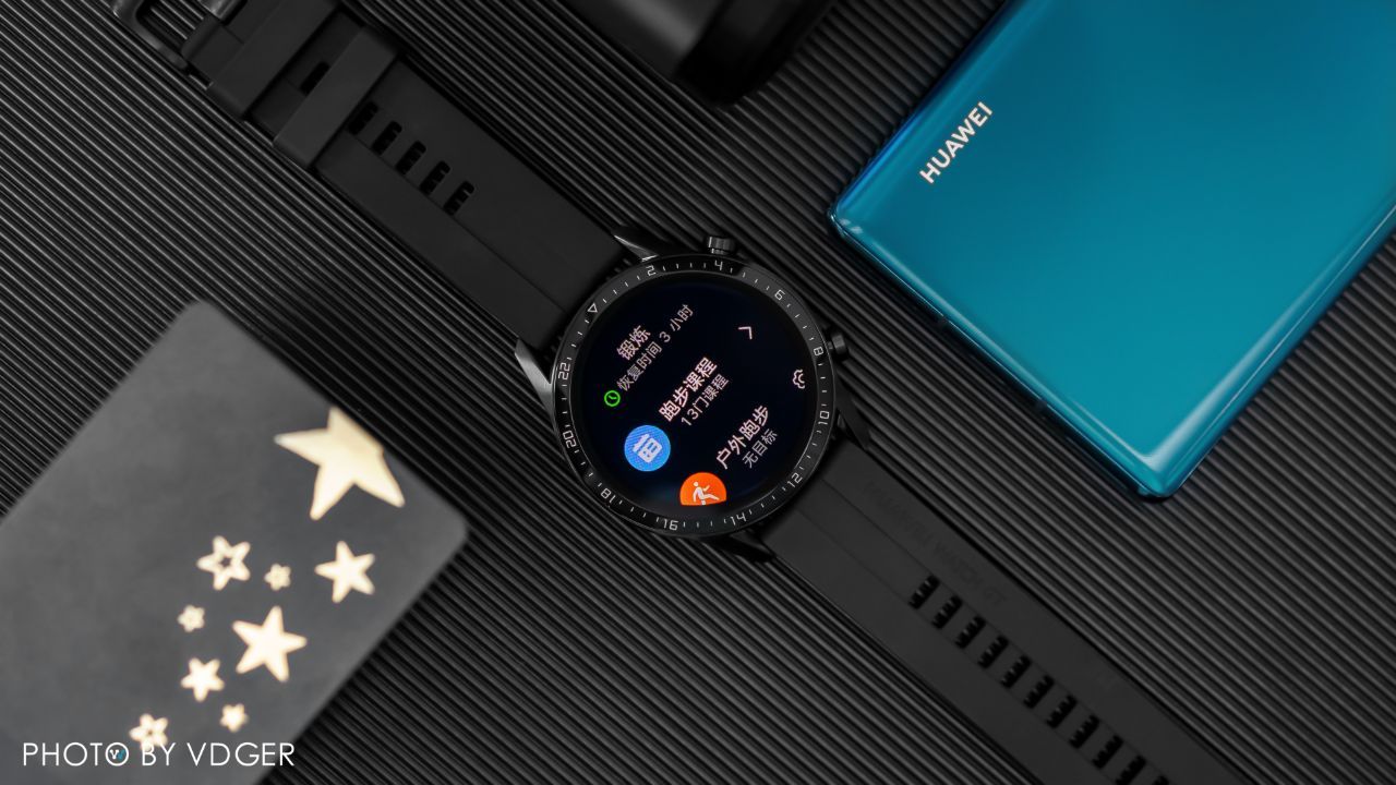如何在颜值性能续航间找到平衡华为watchgt2给你答案