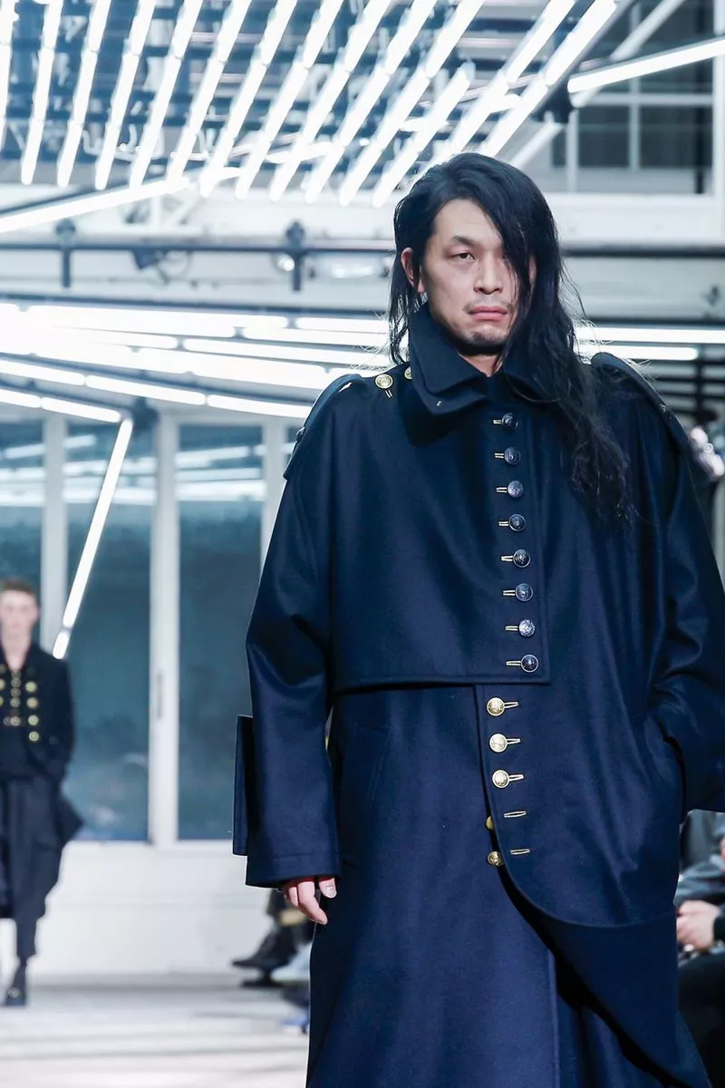 靠誓必实现的决心认真活着山本耀司2019秋冬男装周