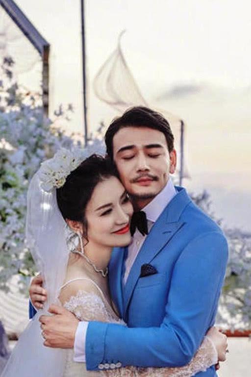 被杨烁隐藏十年的老婆,竟然是大众熟知的她,气质比刘涛还好