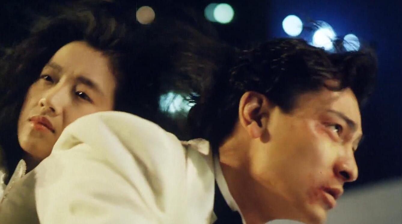 1990年6月14日,《天若有情》香港上映.