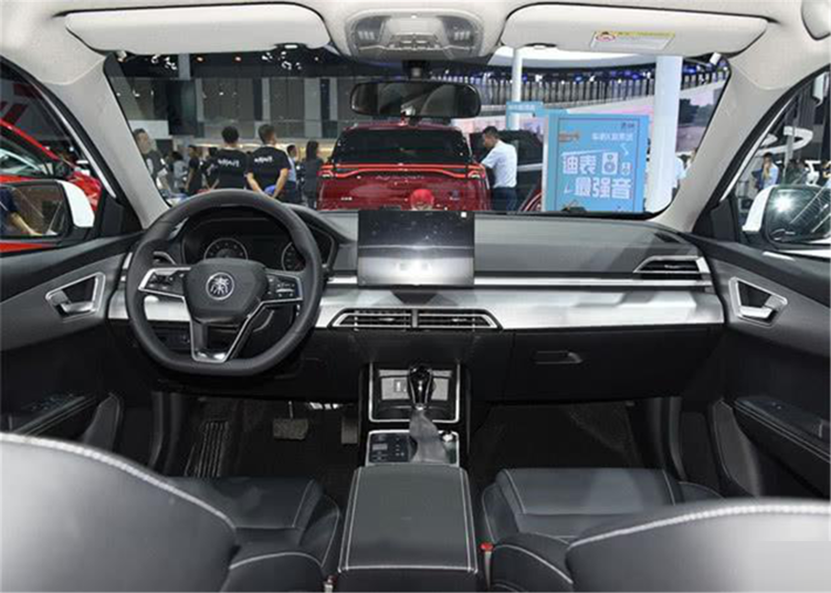 燃油EV双车齐发！比亚迪全新秦11月5日上市，预售6.68万起