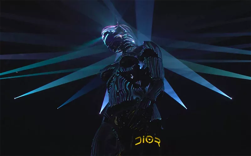 美不美看空山基醉不醉看diormen