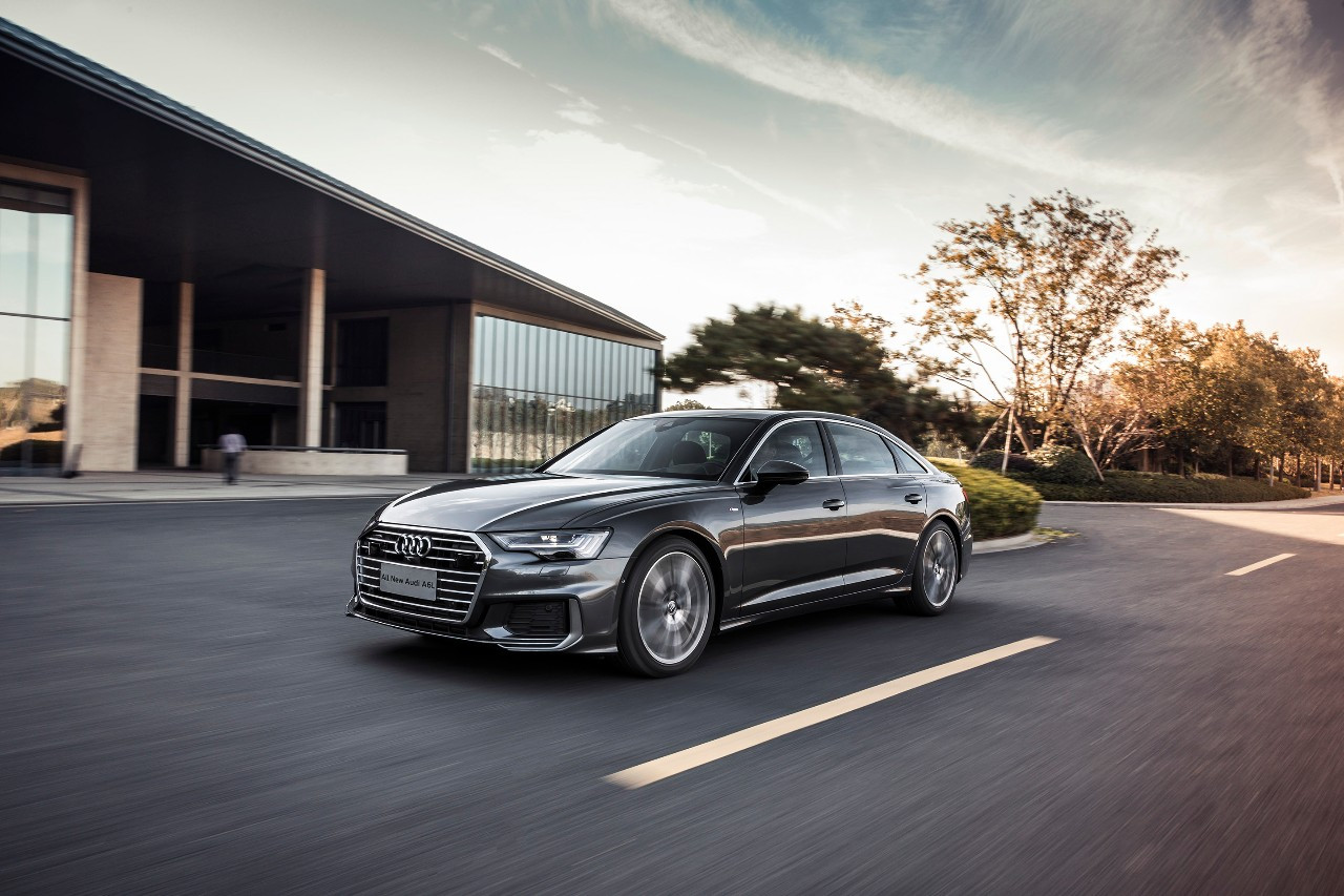 难怪总是销量领先,奥迪a6l一直是潮流制造者,奔驰,宝马学不来