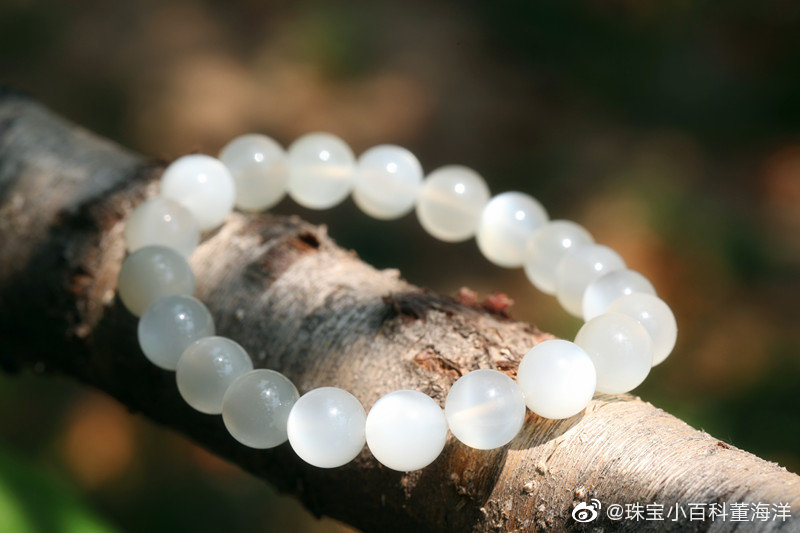 新一周拍卖来啦!本场有完美级烟晶水晶环佩镇场!稀少蓝发晶_新浪新闻