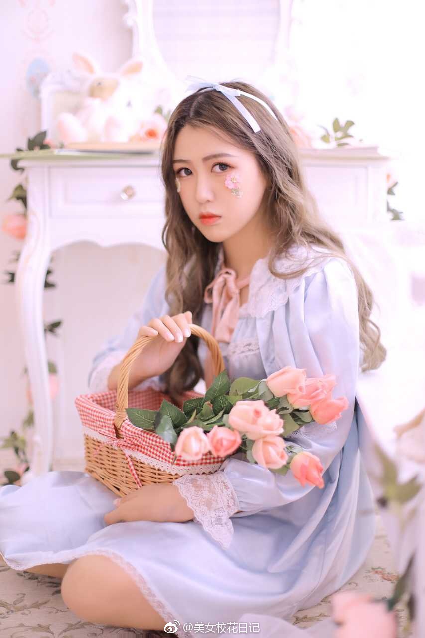 @STORYYA 签约了韩国公司的时尚女rapper 98年末 来自上海视觉艺术学|上海视觉艺术学院|签约|时尚_新浪新闻