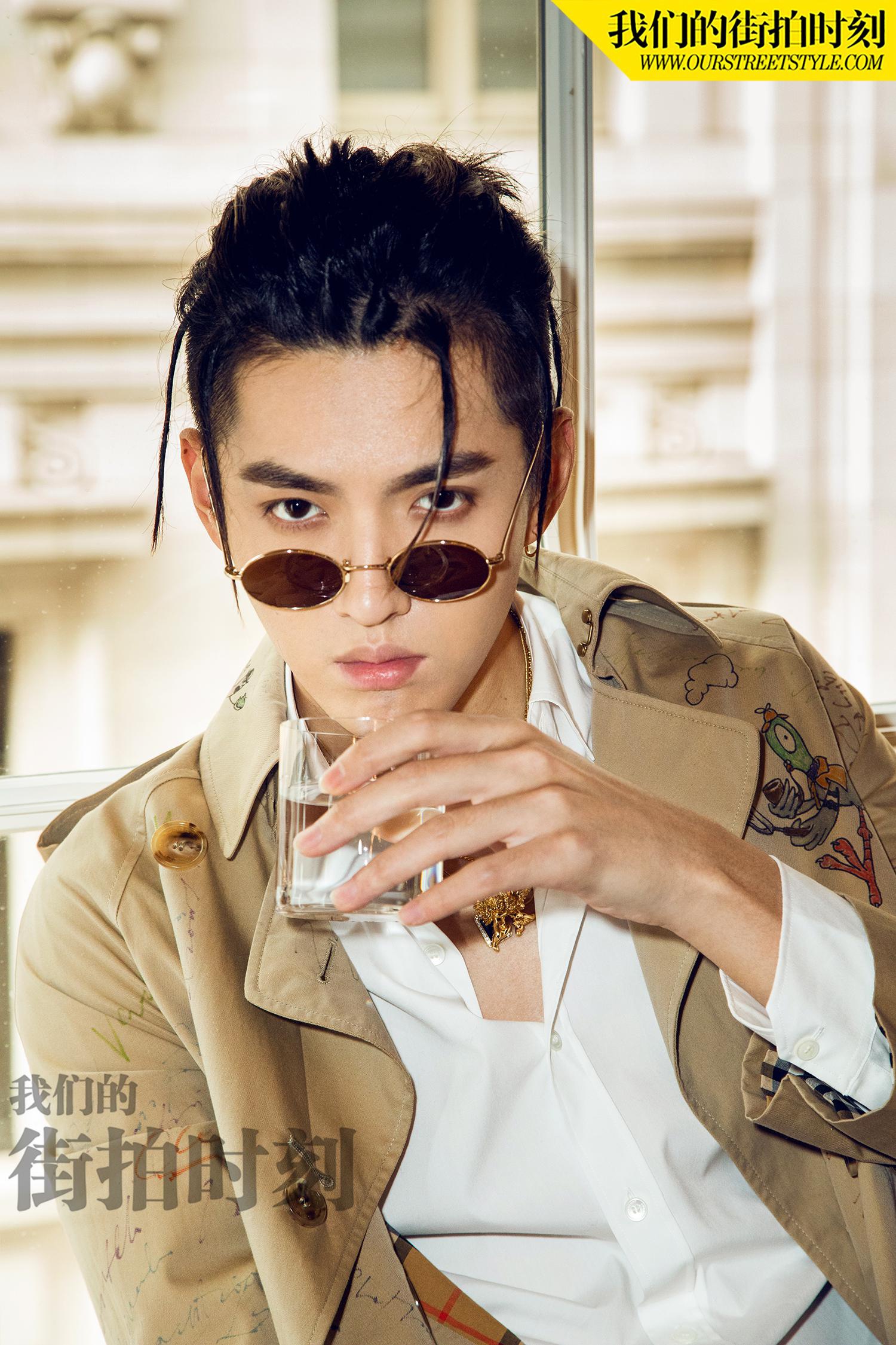 作为代表的 五官深邃而立体,浓眉毛高鼻梁_高清图集_新浪网