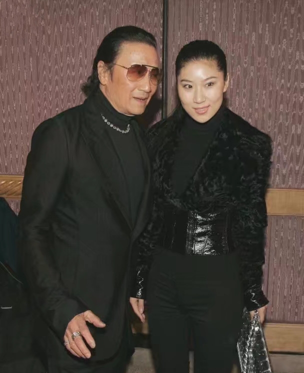 比谢贤还猛77岁香港电影海报教父娶小31岁嫩妻还想生个孩子