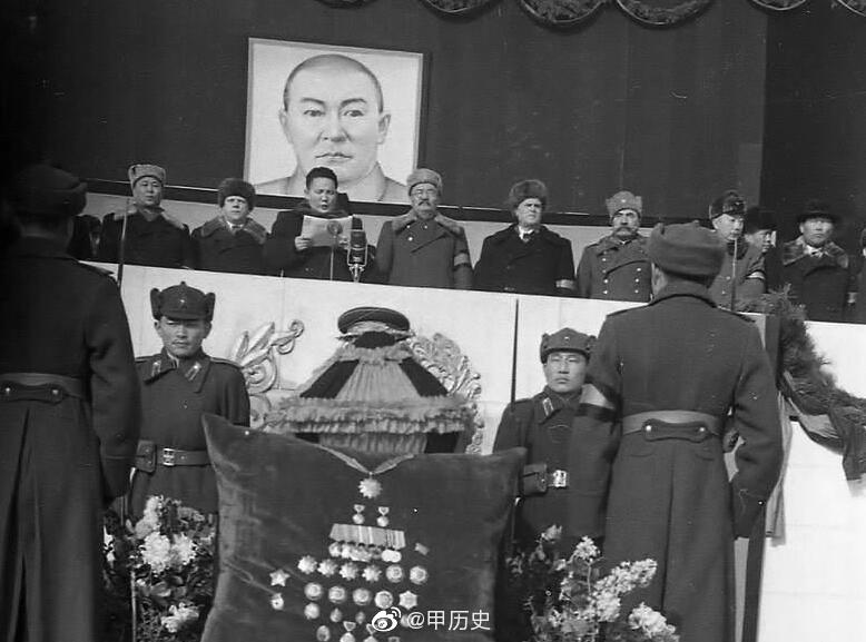 1952年蒙古国人民军总司令乔巴山的葬礼