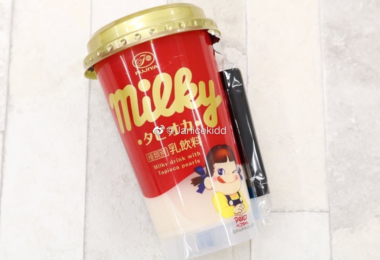 日本全家在近日独家限量推出不二家的珍珠奶茶