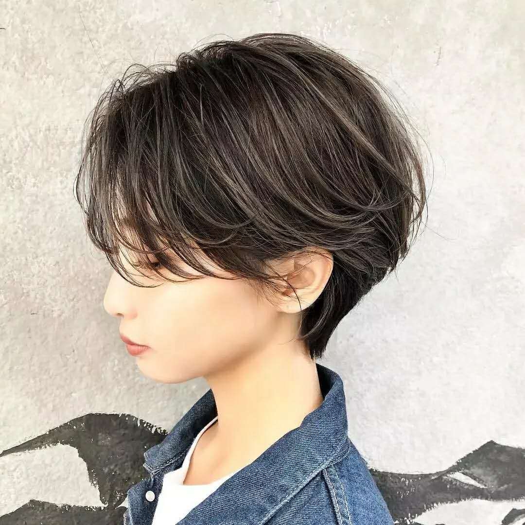 三十岁女士如何打造简约又时尚的短发?推荐八款女士必备潮短发|发型|短发|女士_新浪新闻