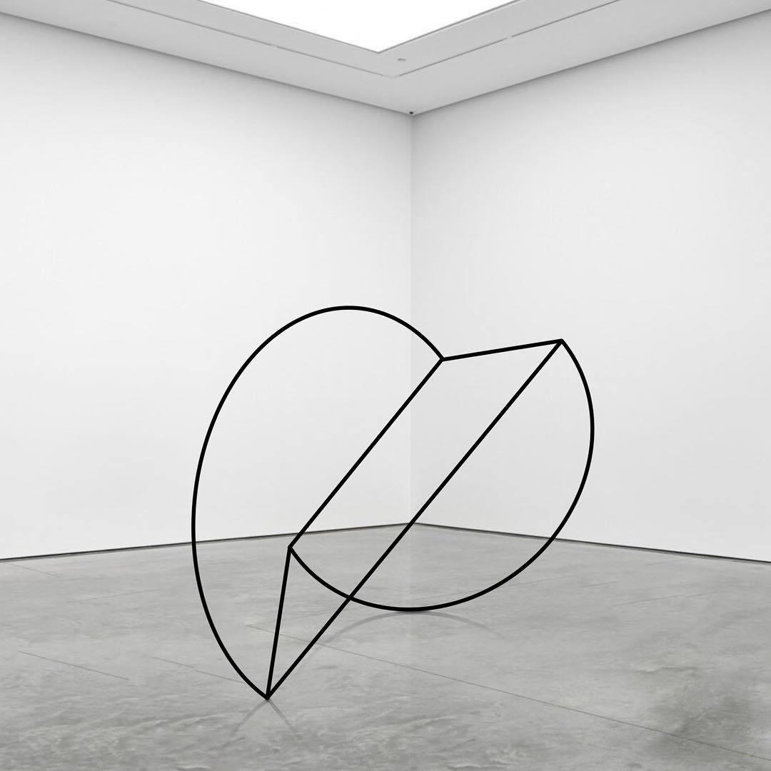 空间中的几何图形mikaelchristianstr03bek是一位来自柏林的