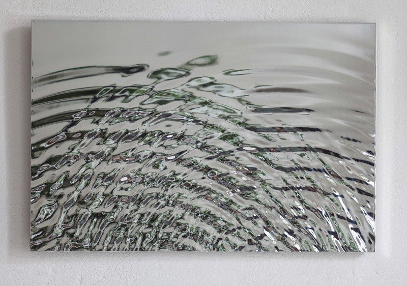 做出水波纹的雕塑作品.| 艺术家fredrik skatar.