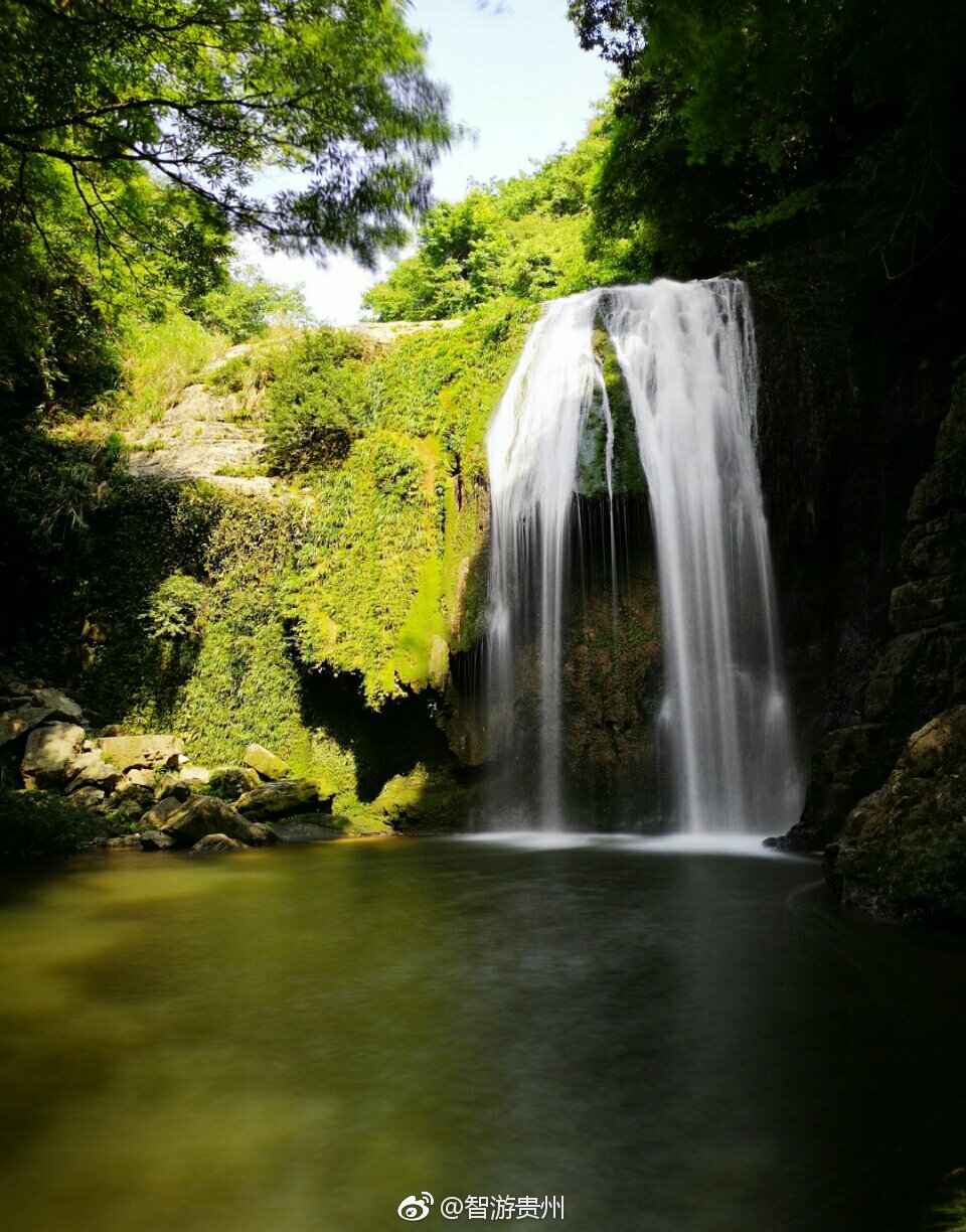 贵阳花溪高坡红岩峡谷
