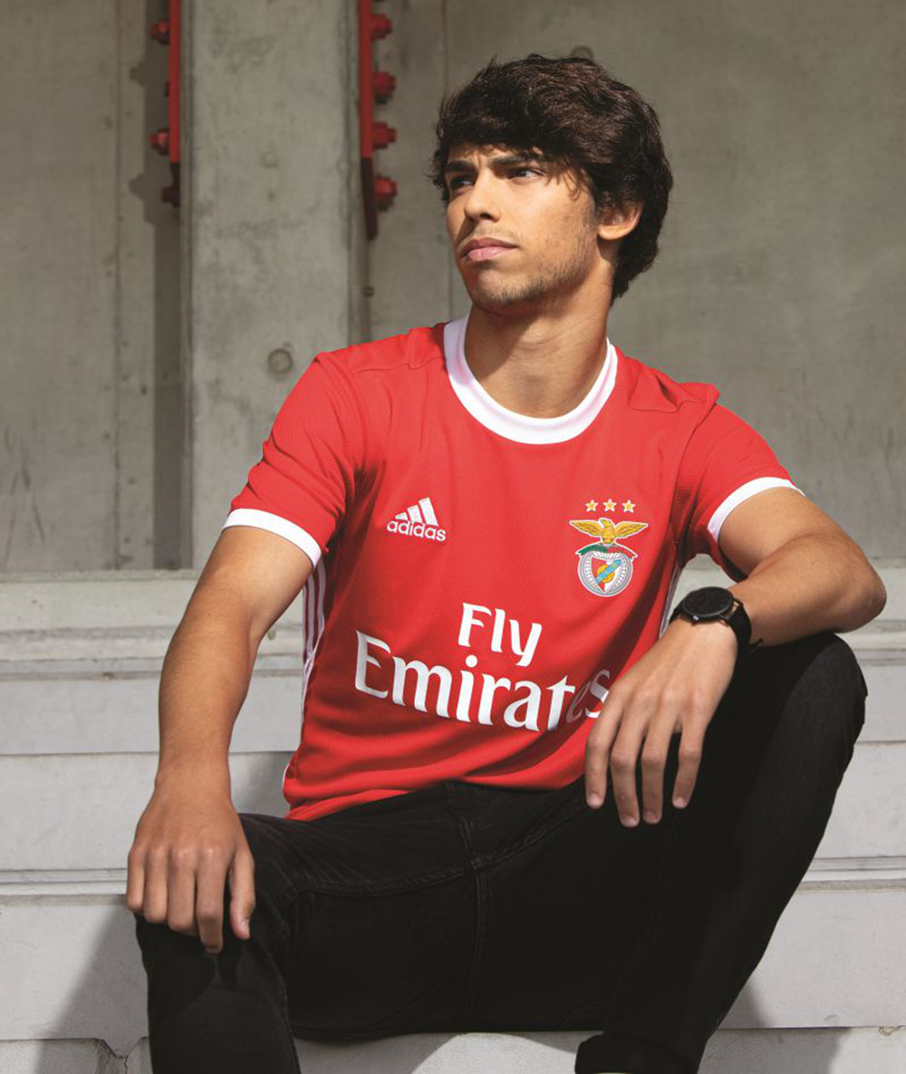 阿迪达斯发布本菲卡2019/20赛季主客场球衣