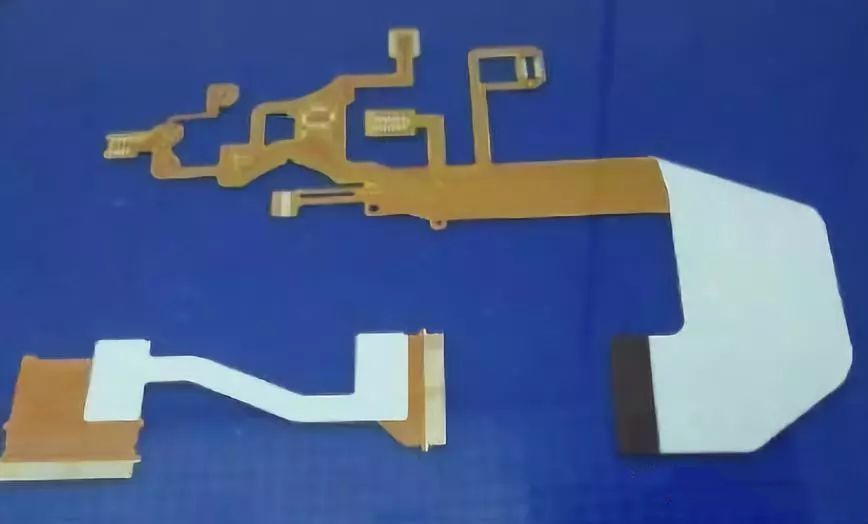 lcp是一种新型材料,适用于微波,毫米波设备,具有损耗低,灵活性强,密封