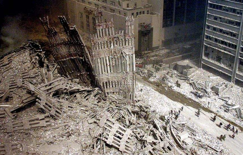 非常奇怪!本拉登被抓时手上没枪,为何美军不选择活捉?