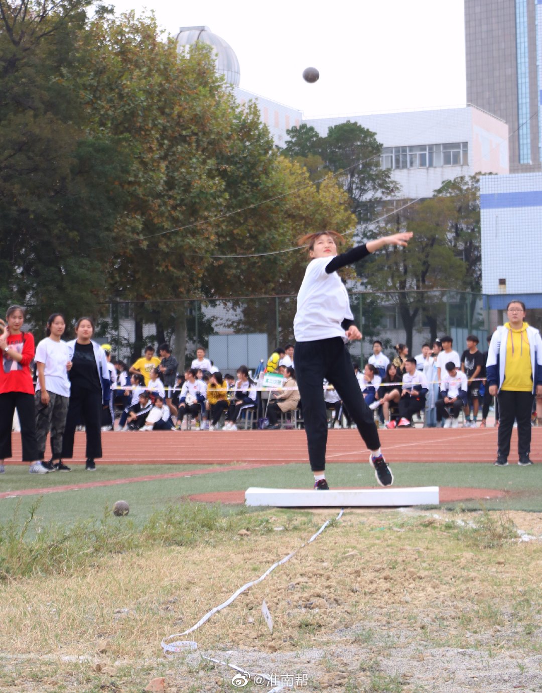 火热青春,激情绽放——淮南三中2019年秋季运动会拉开序幕