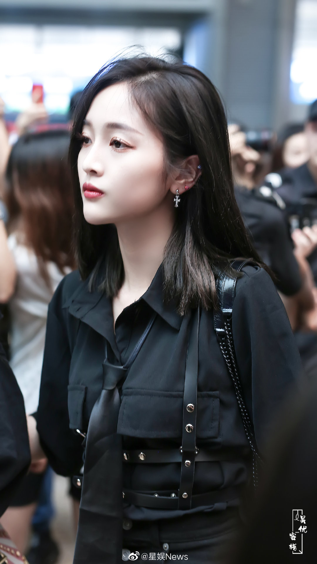 吴宣仪齐肩短发造型好漂亮,快来pick小姐姐呀