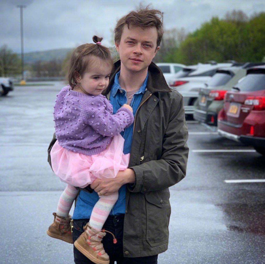 "戴涵涵"戴恩·德哈恩宣布他和妻子anna woodyall将在2020年迎来他们