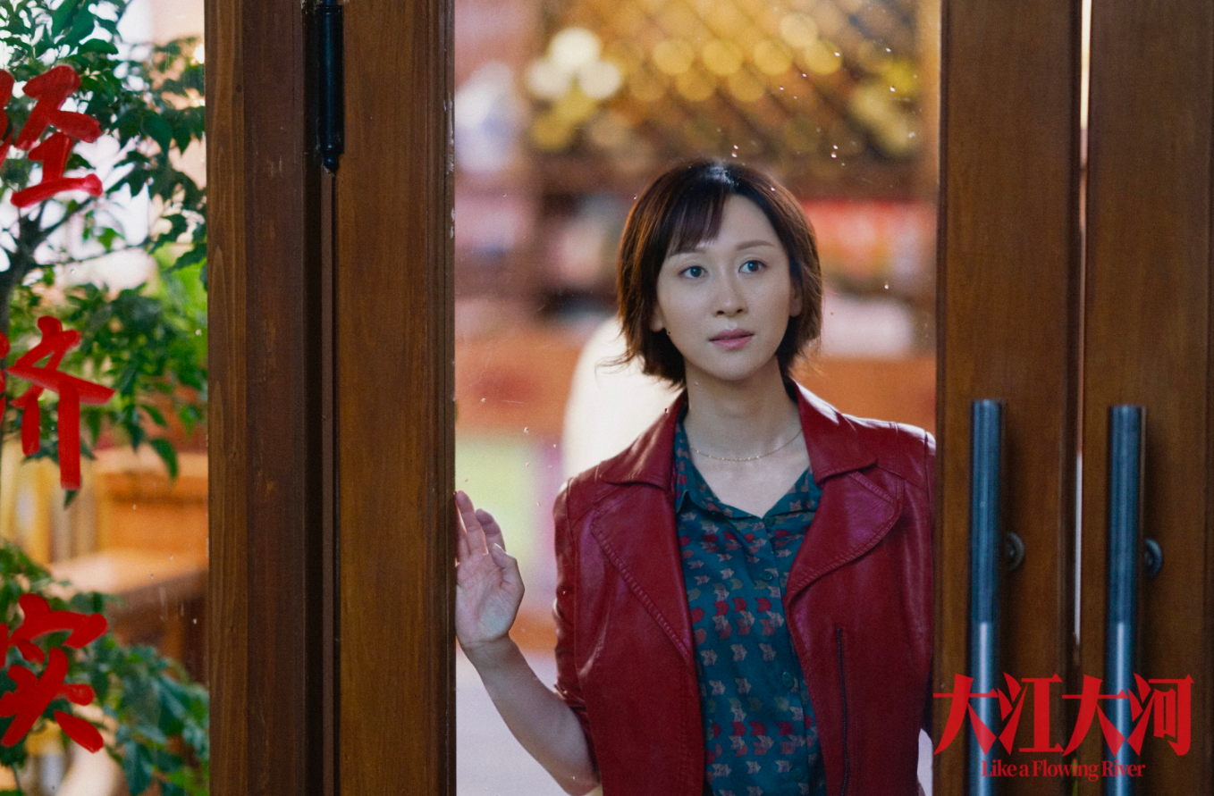 《大江大河》女演员走红毯,萍萍还是那个她,梁思申却大不一样!