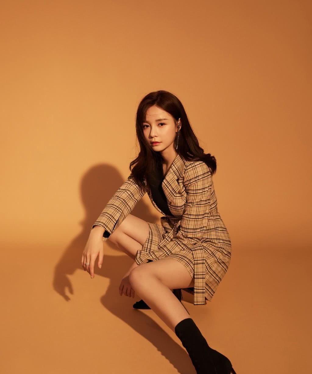 你喜欢沈梦辰的大长腿吗?你喜欢沈梦辰的时尚穿搭吗?