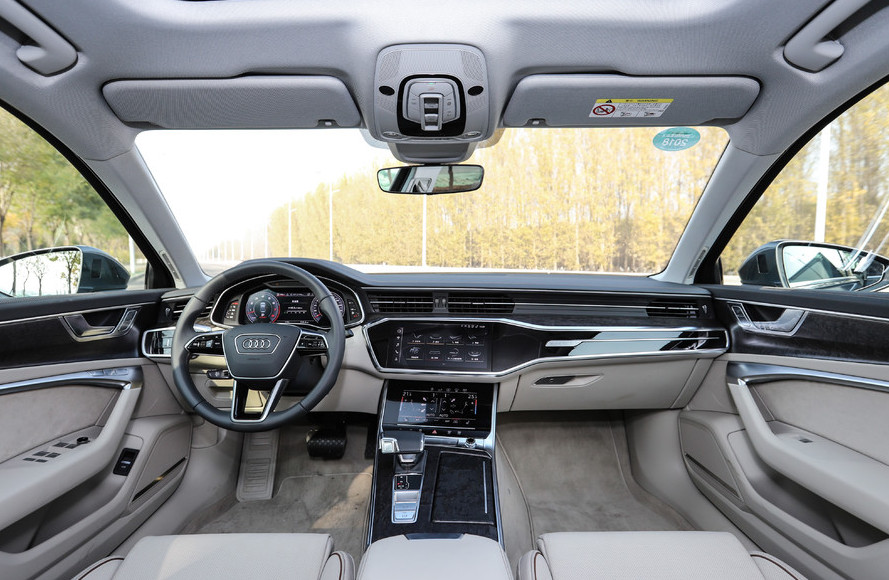 2019款奥迪a6l钛金灰实车到店,内外兼修还配奥迪a8l同款发动机