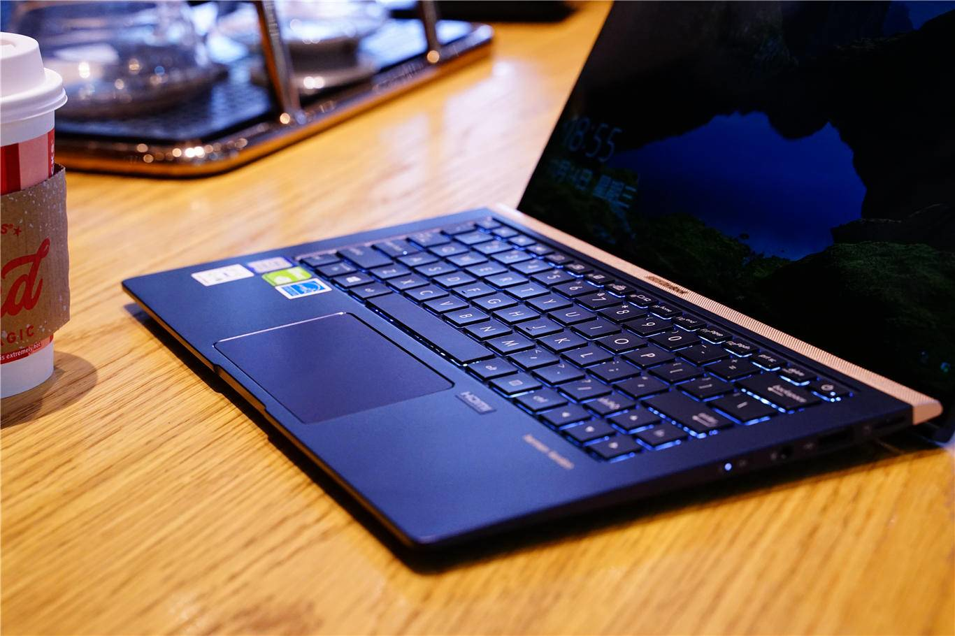 颜值即是正义华硕灵耀u2代