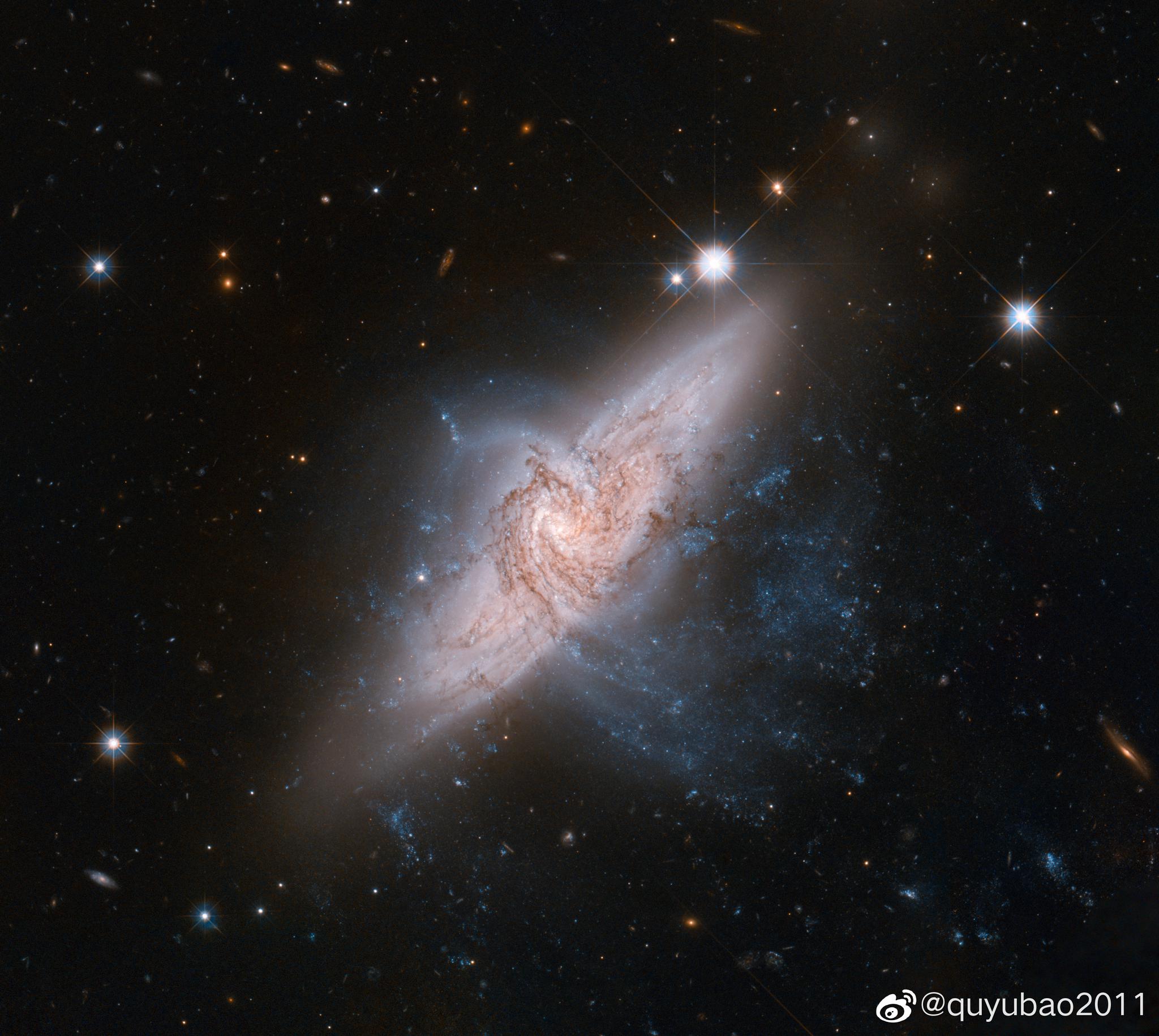 转几张哈勃望远镜拍的深空天体,这样后期就有了参考依据.|哈勃|望远镜