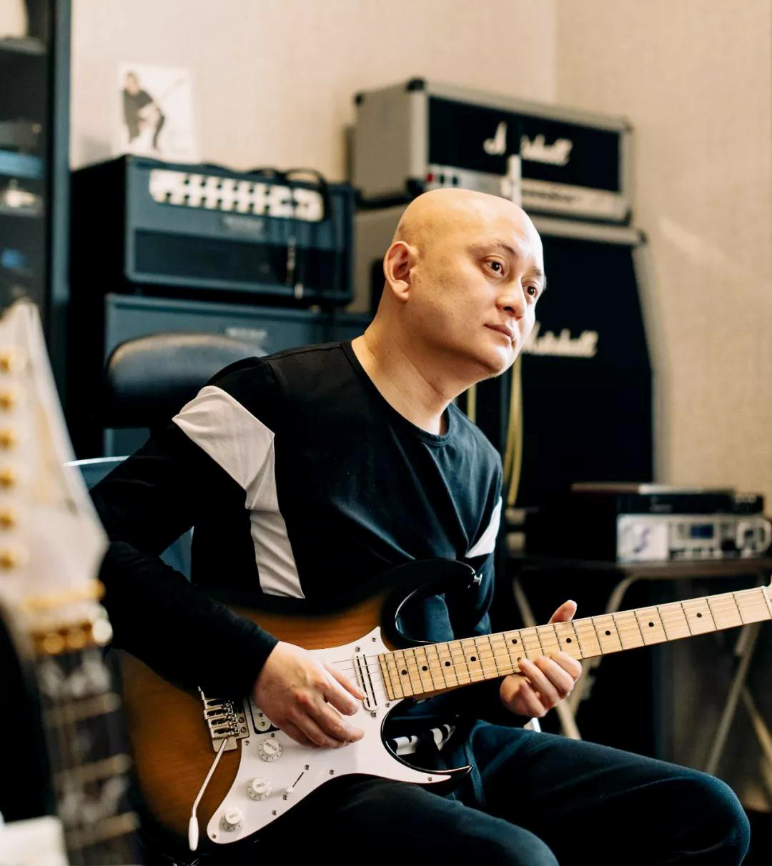 两头靠天分,中间靠技术!对话演员,导演,吉他达人韩彦博!|韩彦博|音乐|