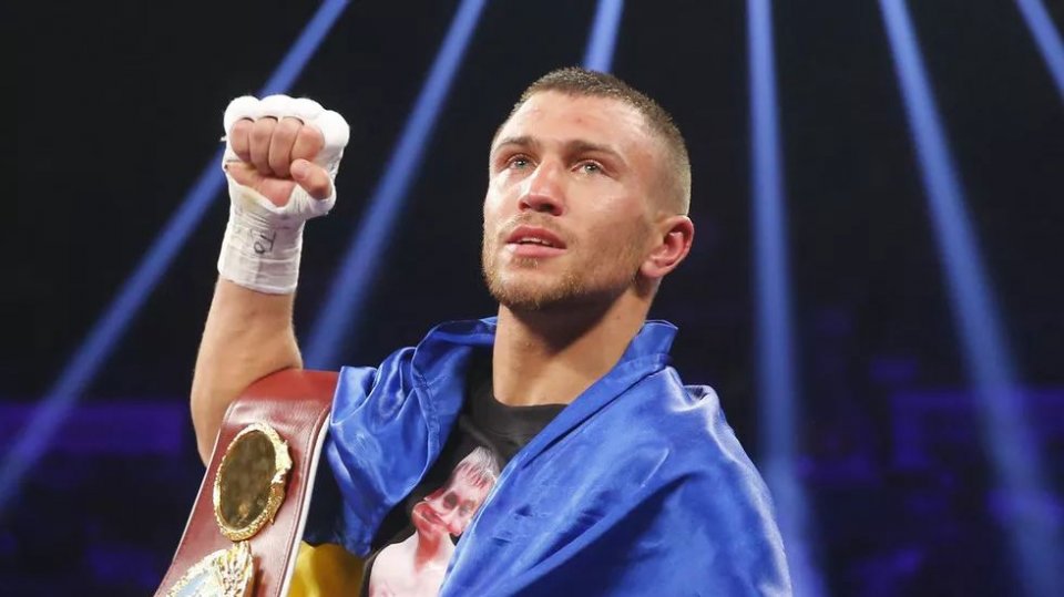 "神技",ufc不败明星遭遇血腥"狙击"|洛马琴科|神技|霍洛威_新浪新闻