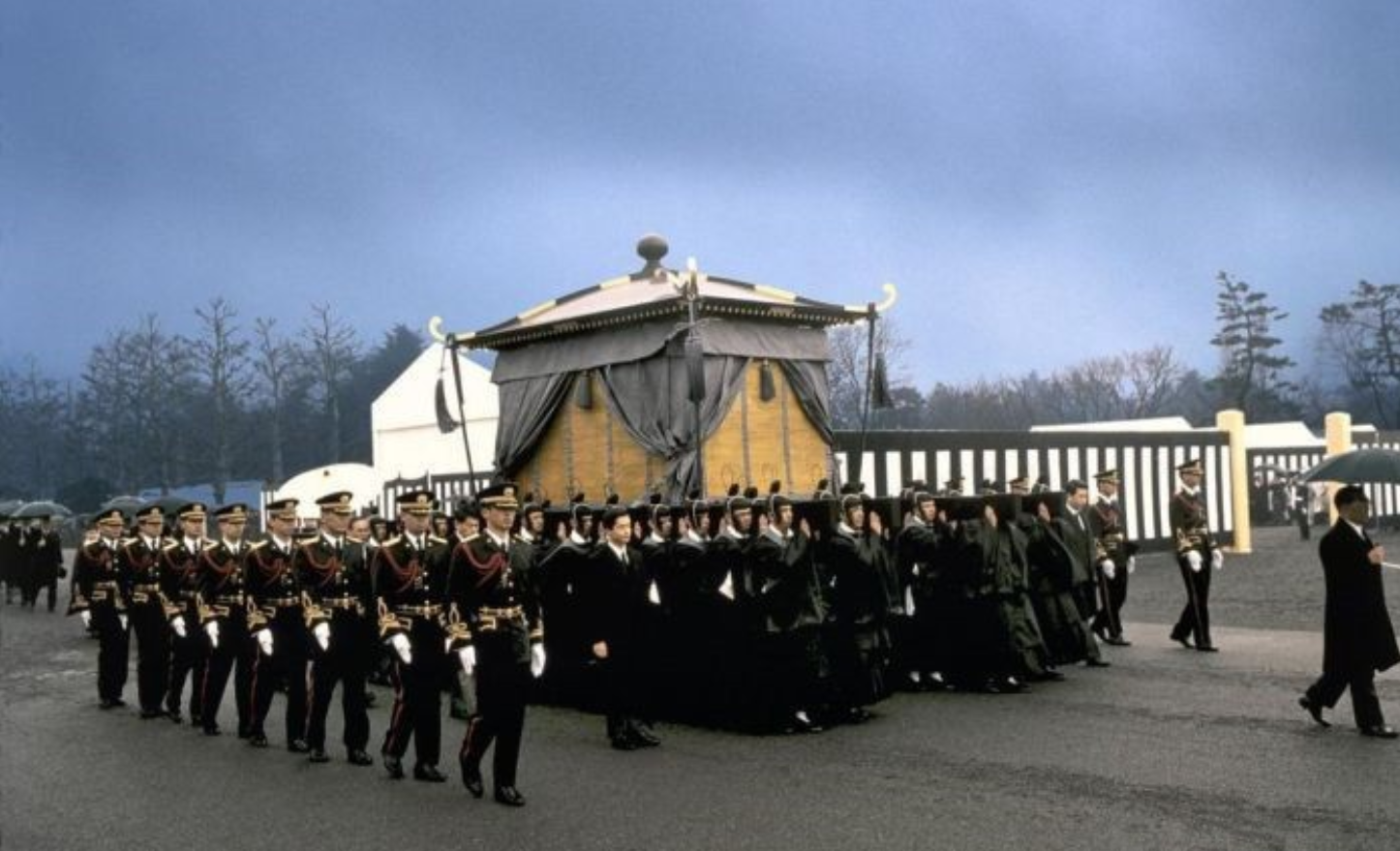 87岁裕仁天皇葬礼,中国也参加了裕仁葬礼