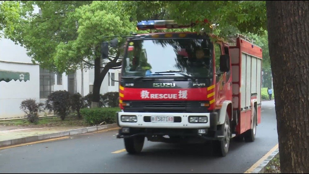 消防车的声音和警车的声音有什么区别?保证你听了一次就能记住!