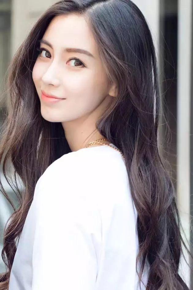 angelababy新发型"撞脸"王子文!完败?