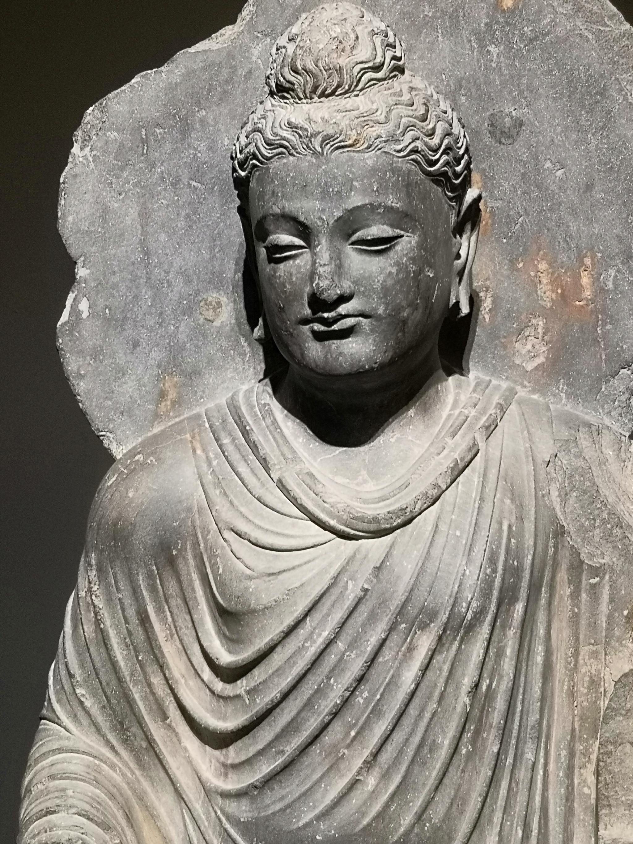 正在陕西历史博物馆展出的犍陀罗石雕像