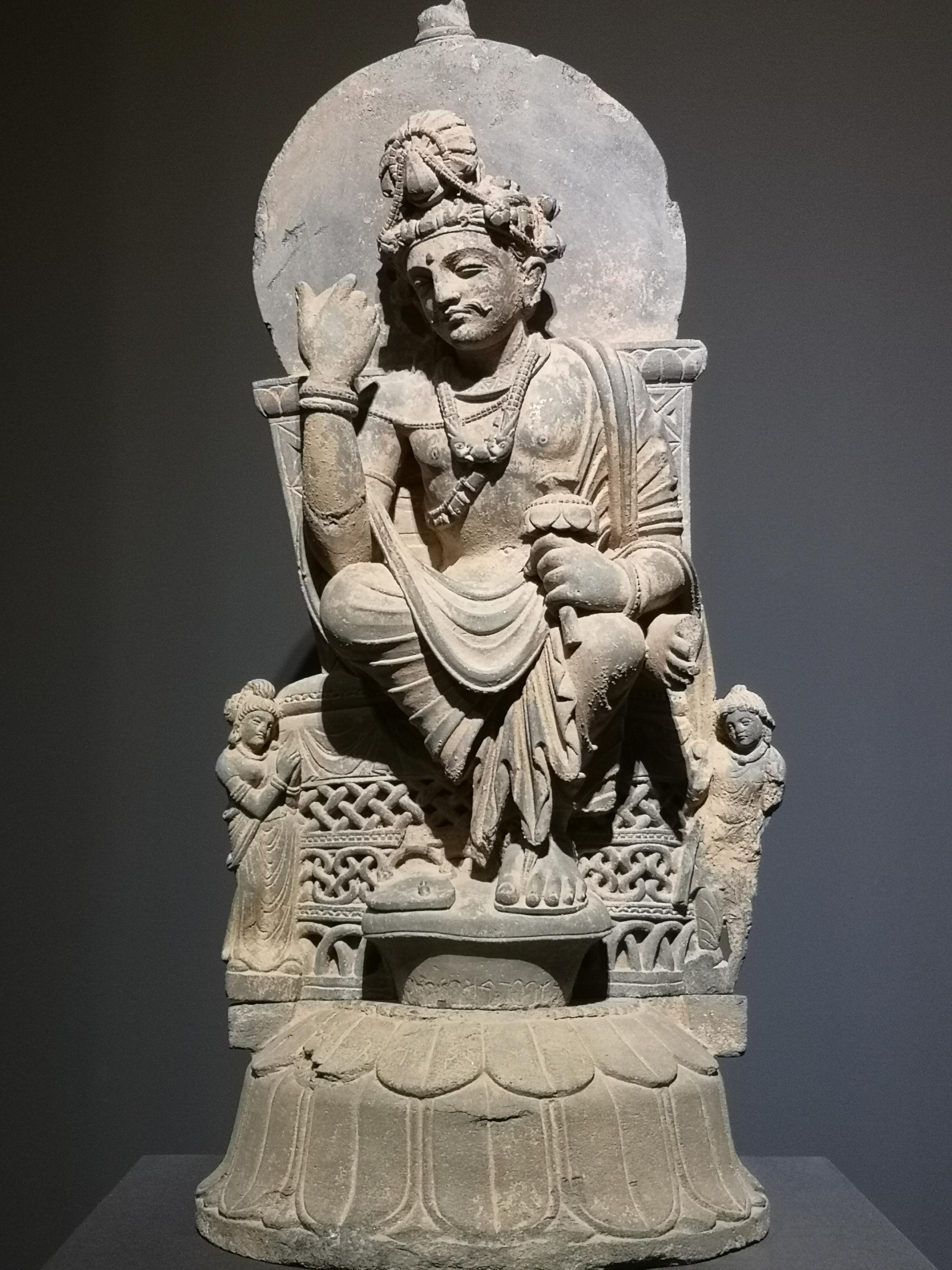 正在陕西历史博物馆展出的犍陀罗石雕像