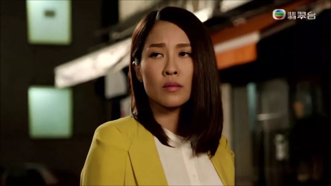 还有她在人气剧集《使徒行者》中饰演的莫羡昕一角,与沈震轩的悲惨