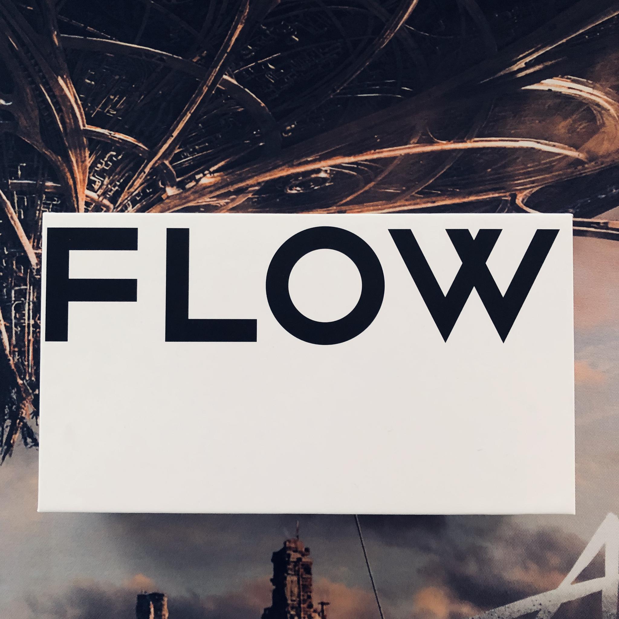 收到朋友送的@flow福禄 电子烟,水果味的超级好抽