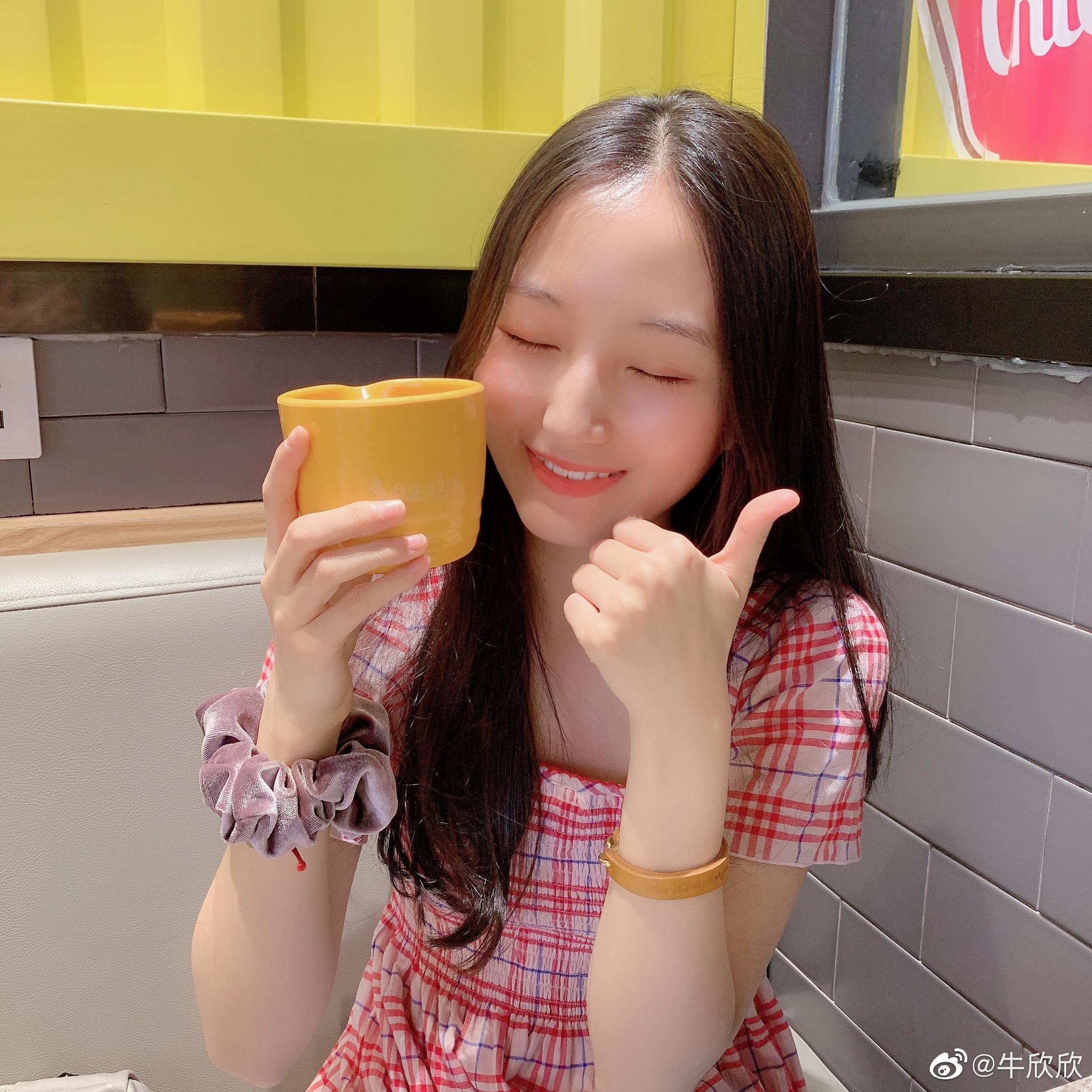 夏天,你终于来了! 牛欣欣