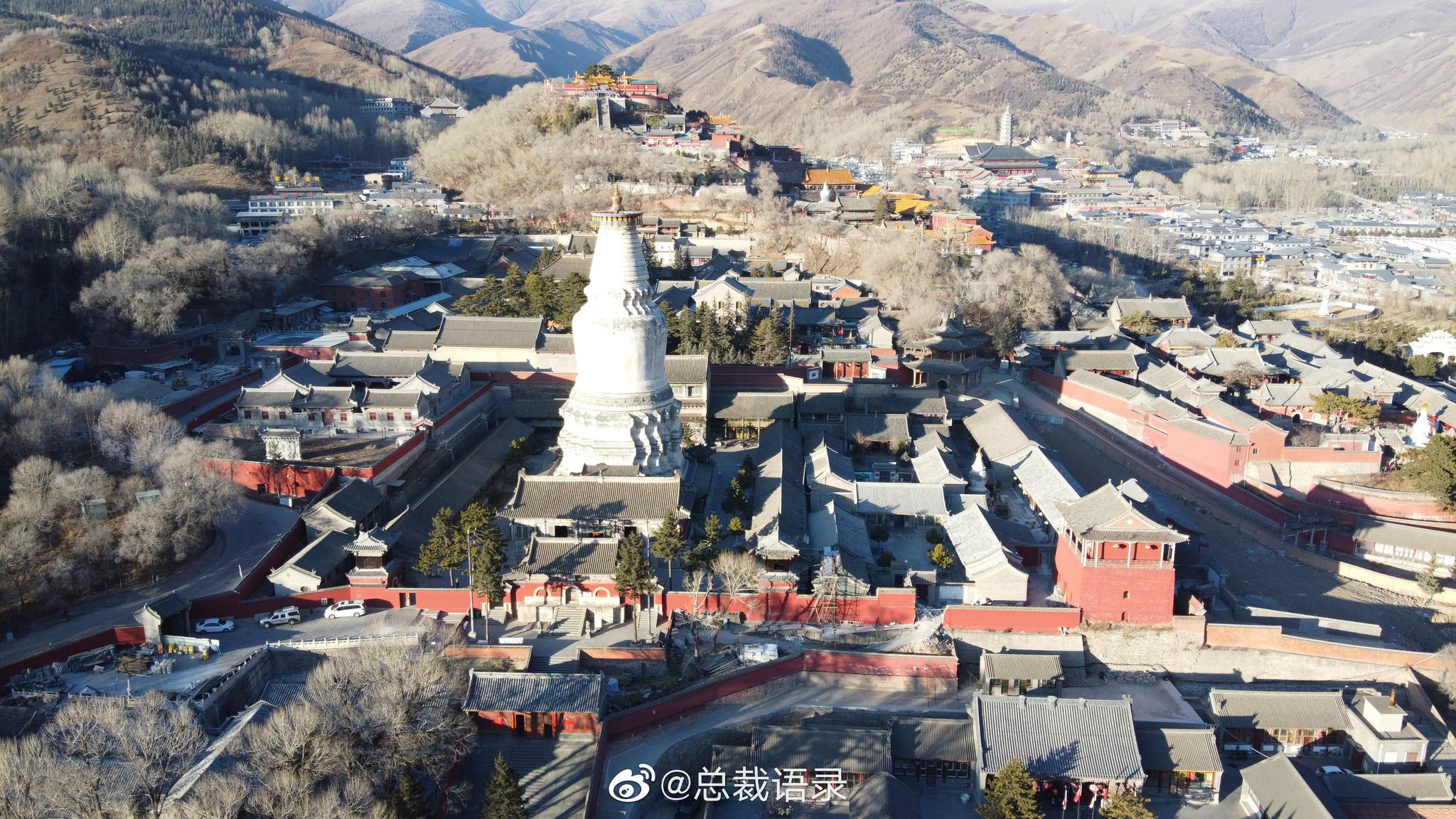走进五台山，高空俯瞰整个山涧，一种历史的厚重感迎面而来|山涧|五台山|厚重感_新浪新闻