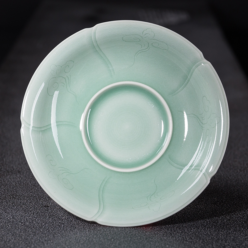 龙泉青瓷半刀泥技法