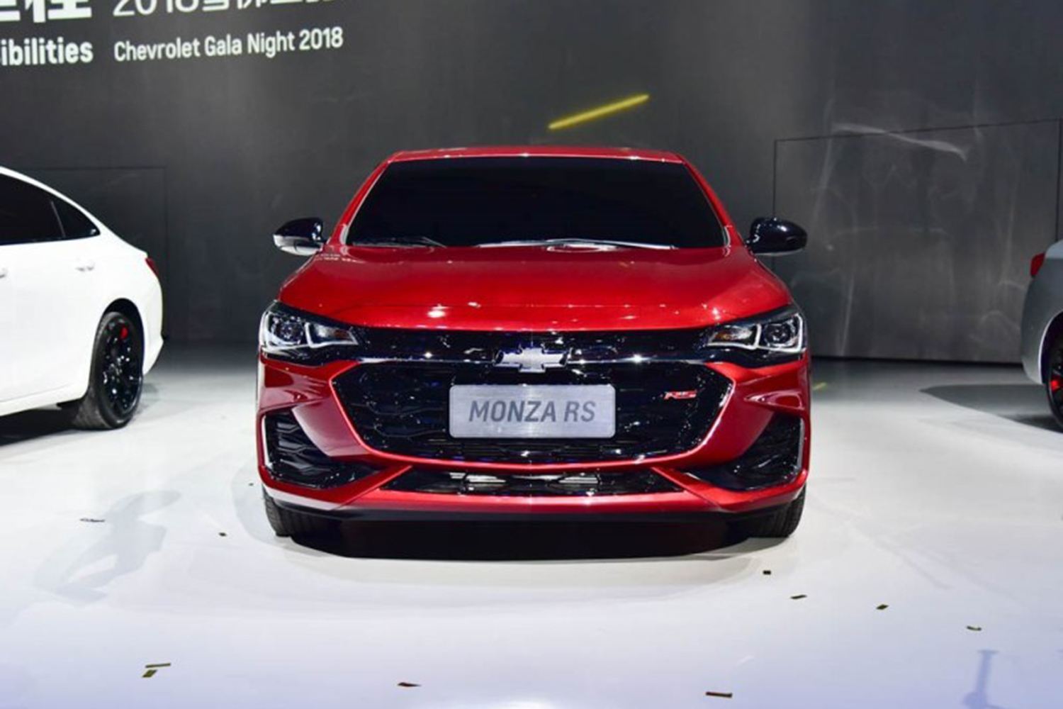 雪佛兰monza或定名科鲁泽科鲁兹内心戏本是同根生相煎何太急